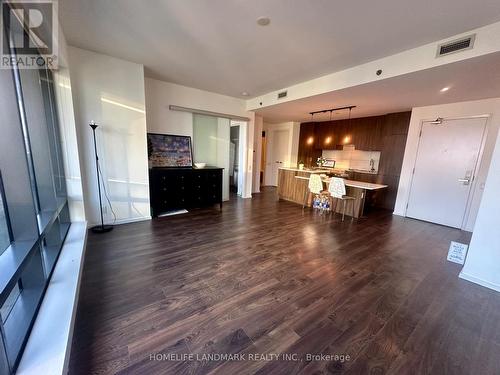 3211 - 5 St Joseph Street, Toronto (Bay Street Corridor), ON - Indoor Photo Showing Living Room