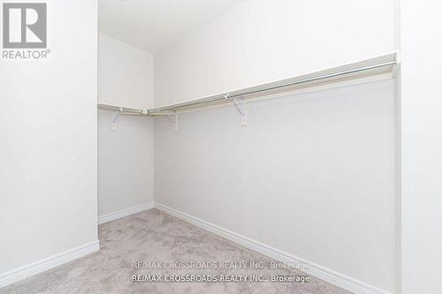 48 Blackwell Crescent, Bradford West Gwillimbury, ON - Indoor With Storage