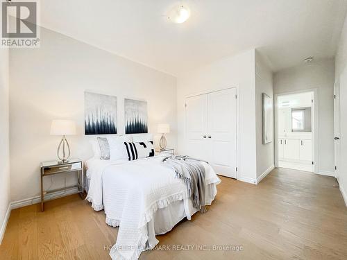 1 Cranley Road, East Gwillimbury, ON - Indoor Photo Showing Bedroom