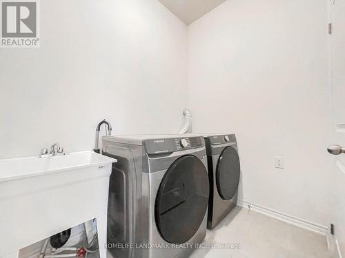 1 Cranley Road, East Gwillimbury, ON - Indoor Photo Showing Laundry Room