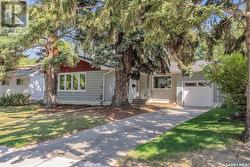 2405 Cairns AVENUE  Saskatoon, SK S7J 1V2