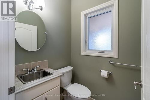 16455 Highway 35, Algonquin Highlands, ON - Indoor Photo Showing Bathroom