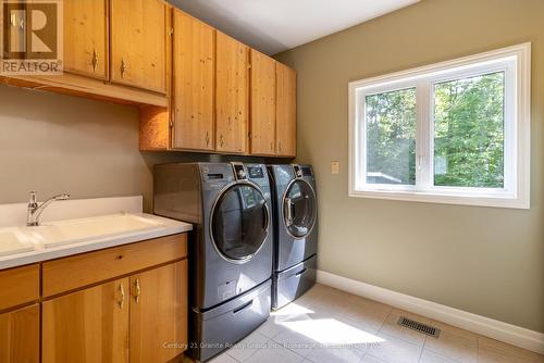 16455 Highway 35, Algonquin Highlands, ON - Indoor Photo Showing Laundry Room