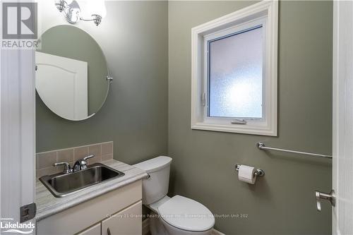 16455 Highway 35, Algonquin Highlands, ON - Indoor Photo Showing Bathroom