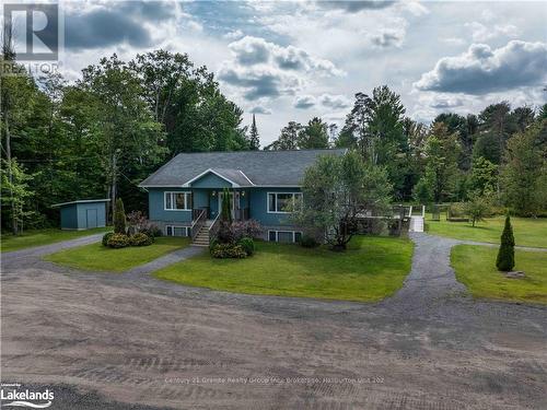 16455 Highway 35, Algonquin Highlands, ON - Outdoor