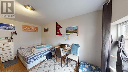 193 Wharncliffe Road N, London, ON - Indoor Photo Showing Bedroom