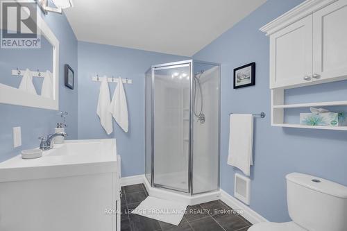 355 Metcalf Street, Tweed, ON - Indoor Photo Showing Bathroom