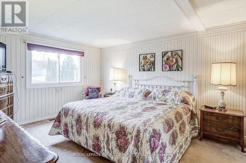 89 Damsel Circle, Georgina (Sutton & Jackson'S Point), ON - Indoor Photo Showing Bedroom