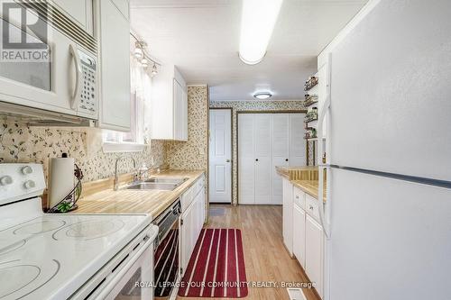 89 Damsel Circle, Georgina (Sutton & Jackson'S Point), ON - Indoor Photo Showing Kitchen With Double Sink