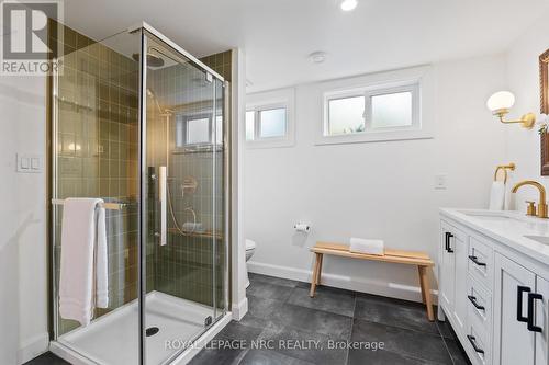 20 Stanley Street, St. Catharines, ON - Indoor Photo Showing Bathroom