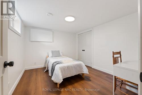 20 Stanley Street, St. Catharines, ON - Indoor Photo Showing Bedroom