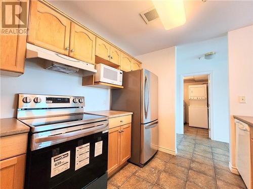 50 Assomption Boulevard Unit# 302, Moncton, NB - Indoor Photo Showing Kitchen