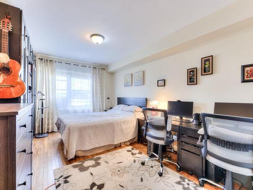 Master bedroom - 501-6666 Av. Fielding, Montréal (Côte-Des-Neiges/Notre-Dame-De-Grâce), QC - Indoor Photo Showing Bedroom