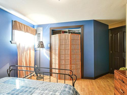 Chambre Ã Â coucher - 925 Rue Du Boisé, Sainte-Adèle, QC - Indoor Photo Showing Bedroom