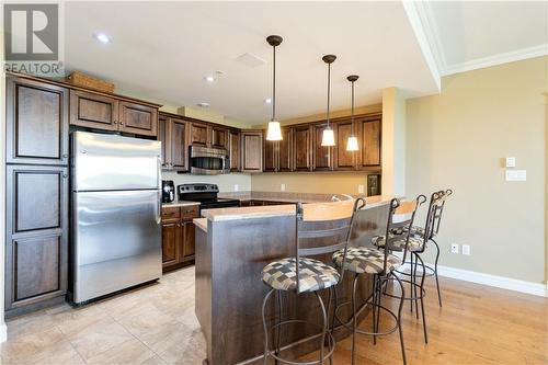 185 Royal Oaks Boulevard Unit# 207, Moncton, NB - Indoor Photo Showing Kitchen