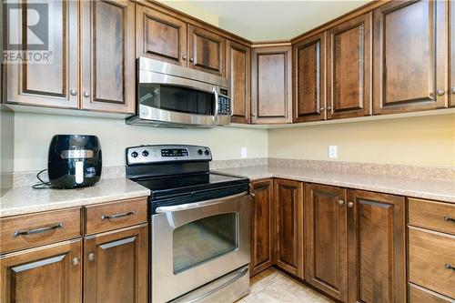 185 Royal Oaks Boulevard Unit# 207, Moncton, NB - Indoor Photo Showing Kitchen