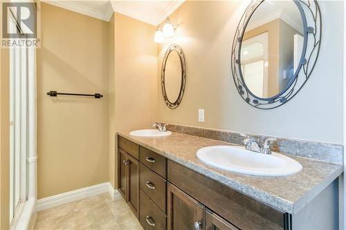 185 Royal Oaks Boulevard Unit# 207, Moncton, NB - Indoor Photo Showing Bathroom