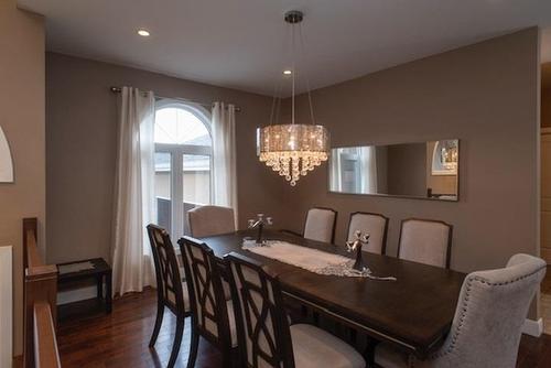 1012 Foxborough Place, Thunder Bay, ON - Indoor Photo Showing Dining Room