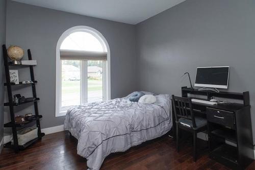 1012 Foxborough Place, Thunder Bay, ON - Indoor Photo Showing Bedroom