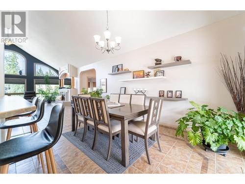 2953 Westview Road, Cranbrook, BC - Indoor Photo Showing Dining Room