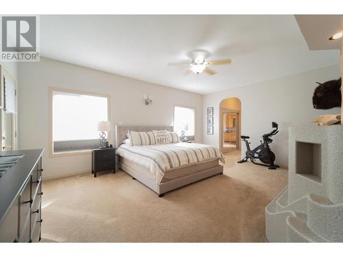 2953 Westview Road, Cranbrook, BC - Indoor Photo Showing Bedroom