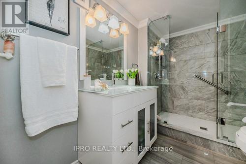 302 - 1071 Queens Avenue, Oakville, ON - Indoor Photo Showing Bathroom