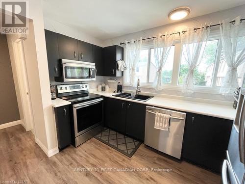 1268 Limberlost Road, London, ON - Indoor Photo Showing Kitchen With Stainless Steel Kitchen