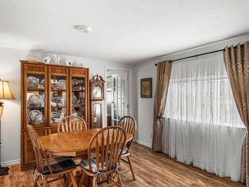 6416 Ashcroft Road, Kamloops, BC - Indoor Photo Showing Dining Room