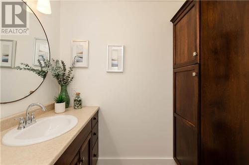 185 Royal Oaks Boulevard Unit# 105, Moncton, NB - Indoor Photo Showing Bathroom