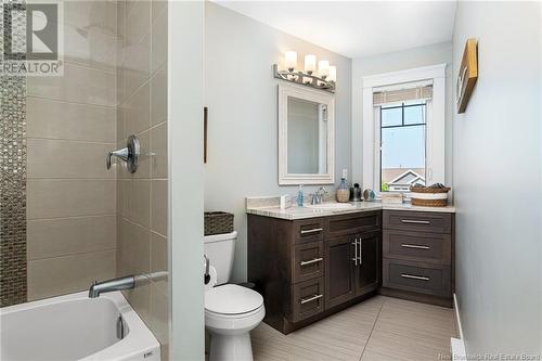 25 Perfection, Dieppe, NB - Indoor Photo Showing Bathroom