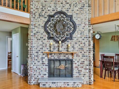 Living room - 500 Rue Lavoie, Disraeli - Ville, QC - Indoor With Fireplace