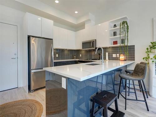 603-1311 Lakepoint Way, Langford, BC - Indoor Photo Showing Kitchen With Stainless Steel Kitchen With Upgraded Kitchen