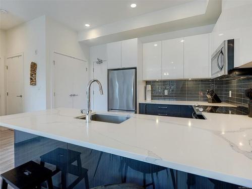 603-1311 Lakepoint Way, Langford, BC - Indoor Photo Showing Kitchen With Stainless Steel Kitchen With Upgraded Kitchen