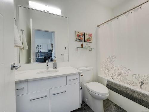 603-1311 Lakepoint Way, Langford, BC - Indoor Photo Showing Bathroom