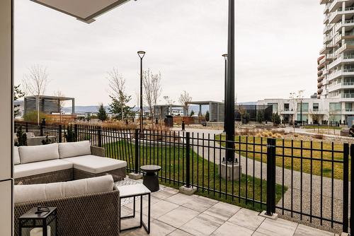 411-1181 Sunset Drive, Kelowna, BC - Outdoor With Deck Patio Veranda With Exterior