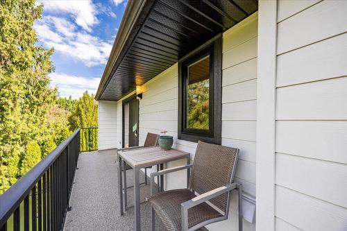 4488 Nottingham Road, Kelowna, BC - Outdoor With Deck Patio Veranda With Exterior