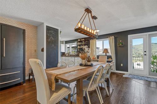 6524 Apollo Road, Vernon, BC - Indoor Photo Showing Dining Room