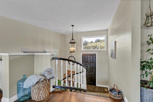 6524 Apollo Road, Vernon, BC - Indoor