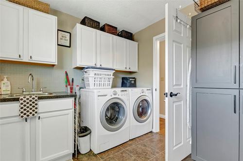 6524 Apollo Road, Vernon, BC - Indoor Photo Showing Laundry Room