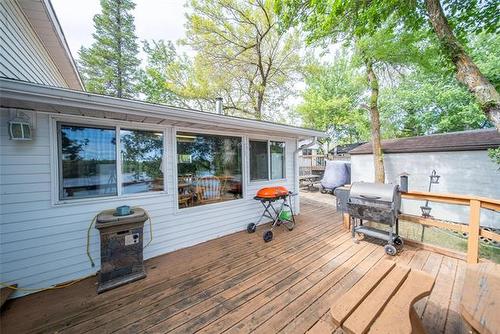 15-232 Lee River Rd, Lac Du Bonnet, MB 