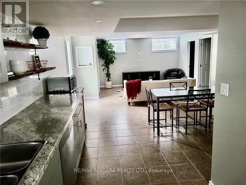 6635 Parkside Road, Niagara Falls (Forestview), ON - Indoor Photo Showing Dining Room