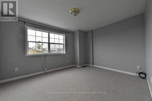 1652 Beaty Trail, Milton (Beaty), ON - Indoor Photo Showing Other Room