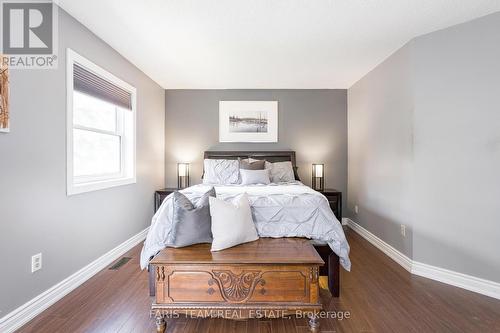 142 Livingstone Street W, Barrie (West Bayfield), ON - Indoor Photo Showing Bedroom