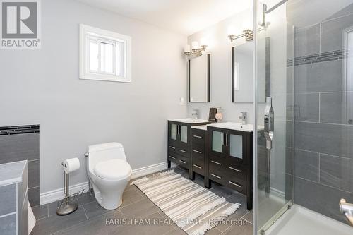 142 Livingstone Street W, Barrie (West Bayfield), ON - Indoor Photo Showing Bathroom