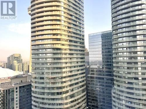 4103 - 10 York Street, Toronto (Waterfront Communities), ON - Outdoor With Facade