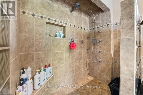 164 Thorold Road, Welland, ON - Indoor Photo Showing Bathroom