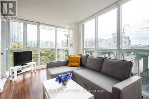 307 - 75 Queens Wharf Road, Toronto, ON - Indoor Photo Showing Living Room