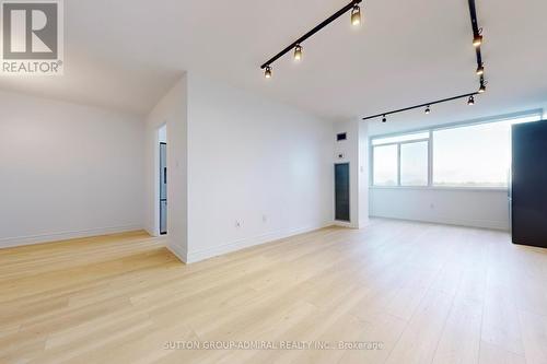 707 - 3000 Bathurst Street, Toronto (Englemount-Lawrence), ON - Indoor Photo Showing Other Room