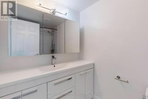 707 - 3000 Bathurst Street, Toronto (Englemount-Lawrence), ON - Indoor Photo Showing Bathroom