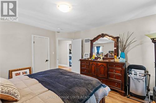 17 Prestwick Avenue, St. Catharines (Oakdale), ON - Indoor Photo Showing Bedroom